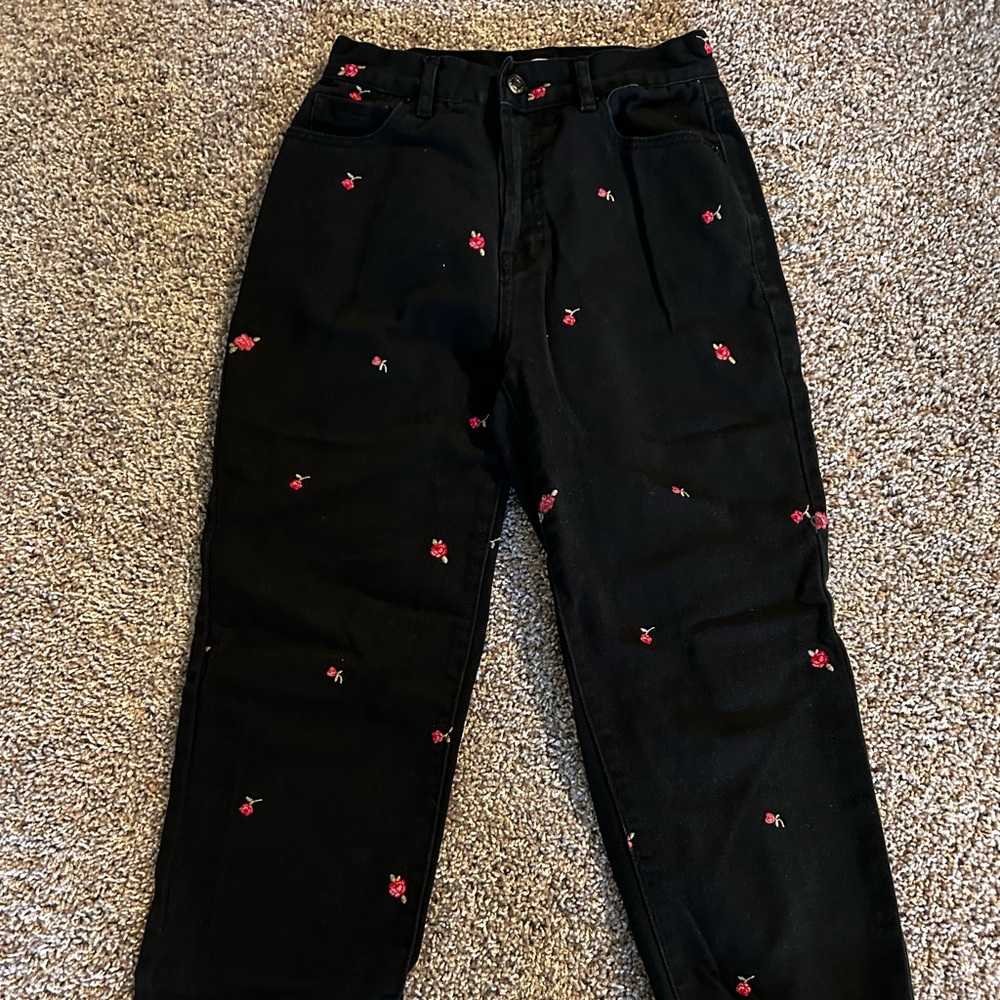 Black Rose Embroidered Mom Jeans